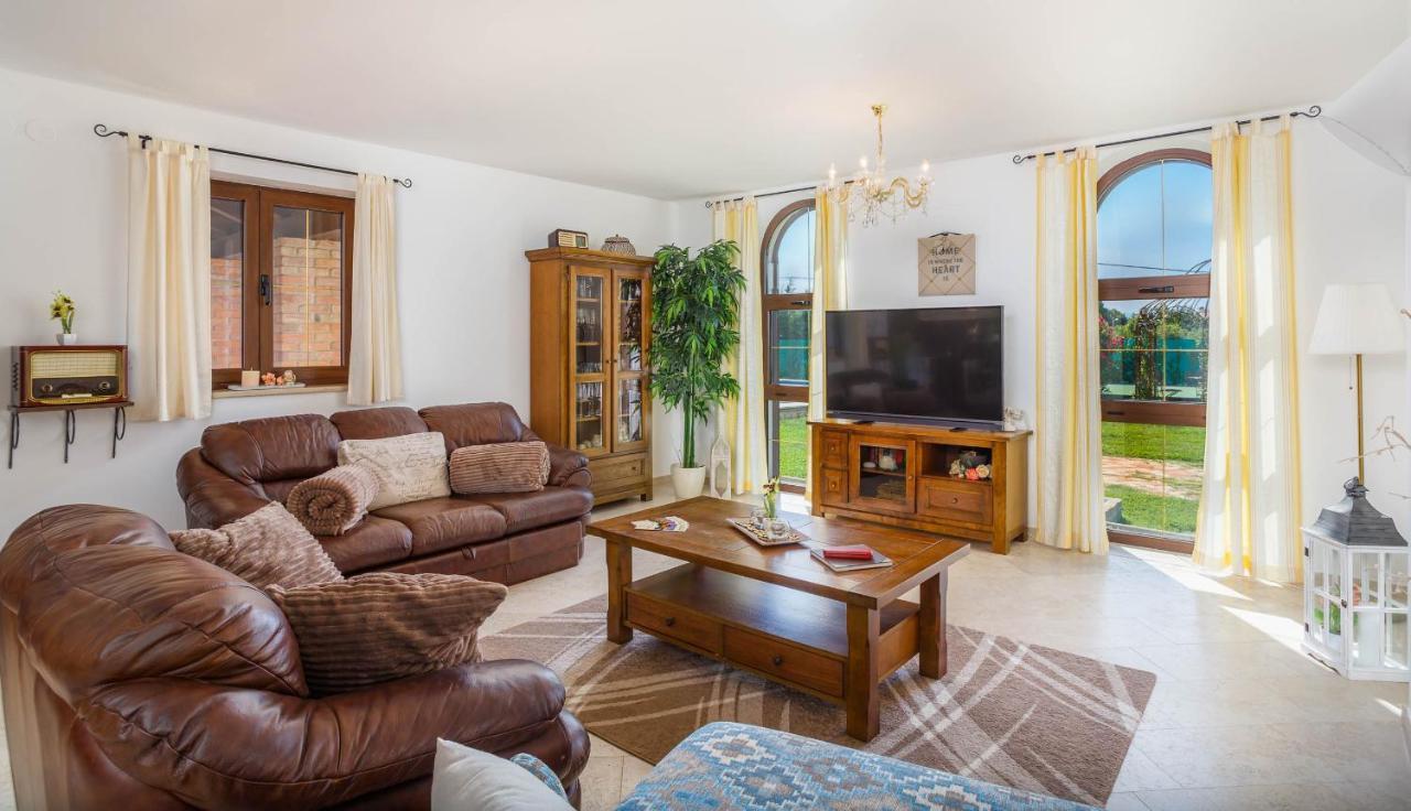 Villa Kamenica Kras Εξωτερικό φωτογραφία